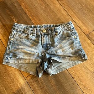 Girls Levi shorts